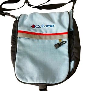 DAKINE Blue Crossbody Bag Adjustable Strap Zipper Clip Travel